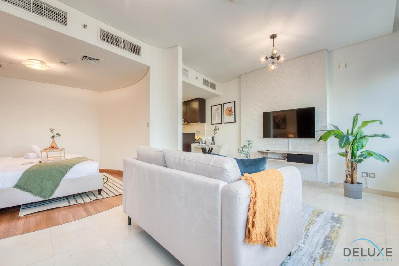 Unbeatable Rate Stylish 1Br With Balcony Near Metro By Deluxe Holiday Homes Дубай Экстерьер фото
