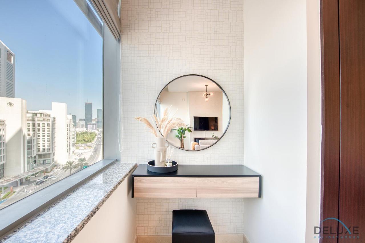 Unbeatable Rate Stylish 1Br With Balcony Near Metro By Deluxe Holiday Homes Дубай Экстерьер фото