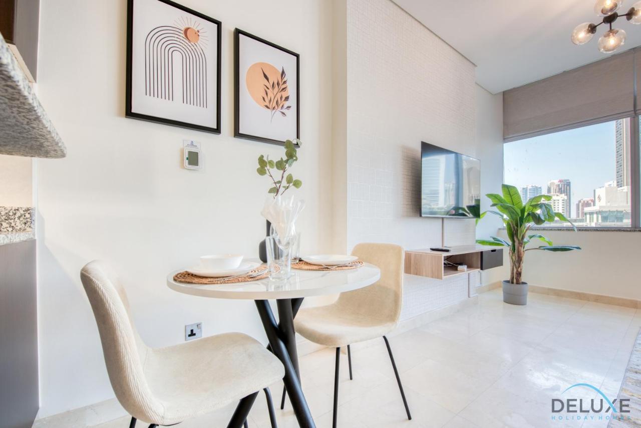 Unbeatable Rate Stylish 1Br With Balcony Near Metro By Deluxe Holiday Homes Дубай Экстерьер фото
